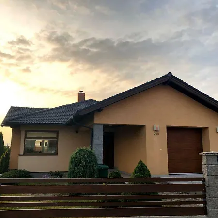 3 Bedroom House In Calm Area Feriehus Benesov (Blansko)