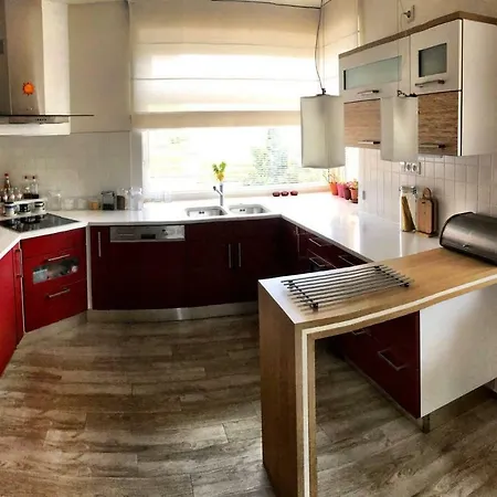 Feriehus 3 Bedroom House In Calm Area Benesov (Blansko)
